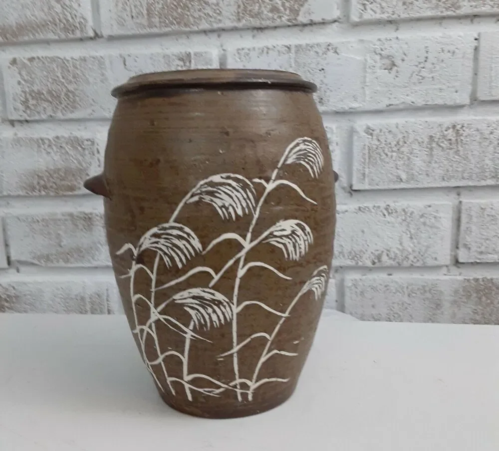 M Marked Vessel Pottery Earth Tones White Wheat